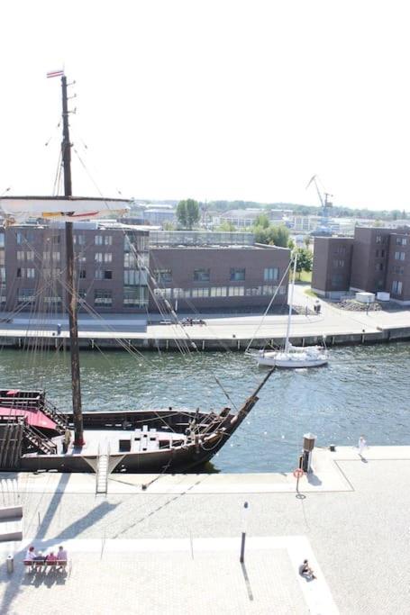 Ohlerich Speicher - Schlafen Im Hafen Wismar Exterior photo